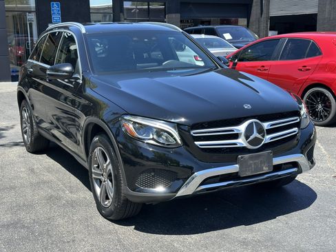 Used 2019 Mercedes-Benz GLC 350e 4MATIC image 6