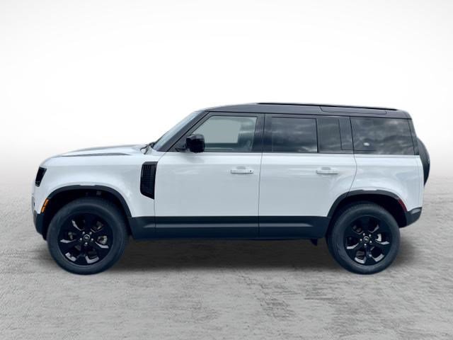 Used 2023 Land Rover Defender 110 S AWD/4WD image 8