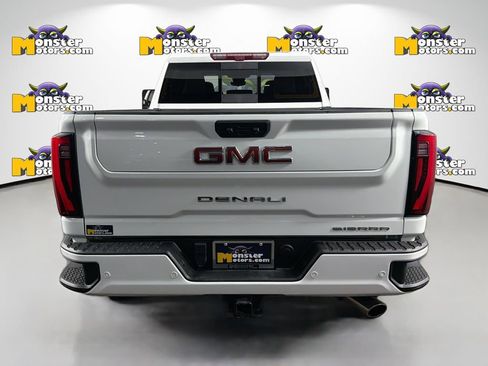 Used 2024 GMC Sierra 2500 Denali w/ Denali Reserve Package AWD/4WD image 6
