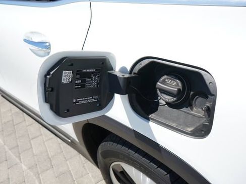 Certified 2025 Mercedes-Benz GLB 250 image 14