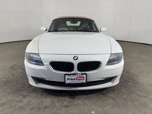 Used 2007 BMW Z4 3.0i RWD image 2