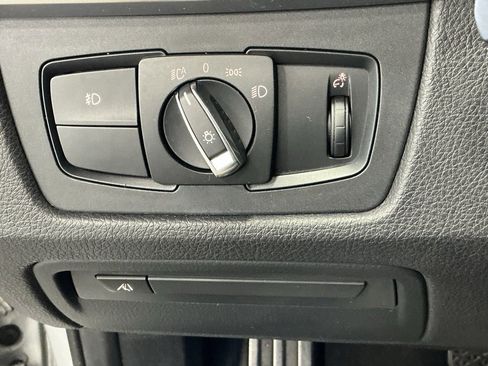 Used 2018 BMW 330i xDrive Sedan image 16