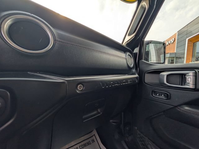 Used 2021 Jeep Wrangler Unlimited Rubicon w/ Uconnect 4C Nav & Sound Group AWD/4WD image 22