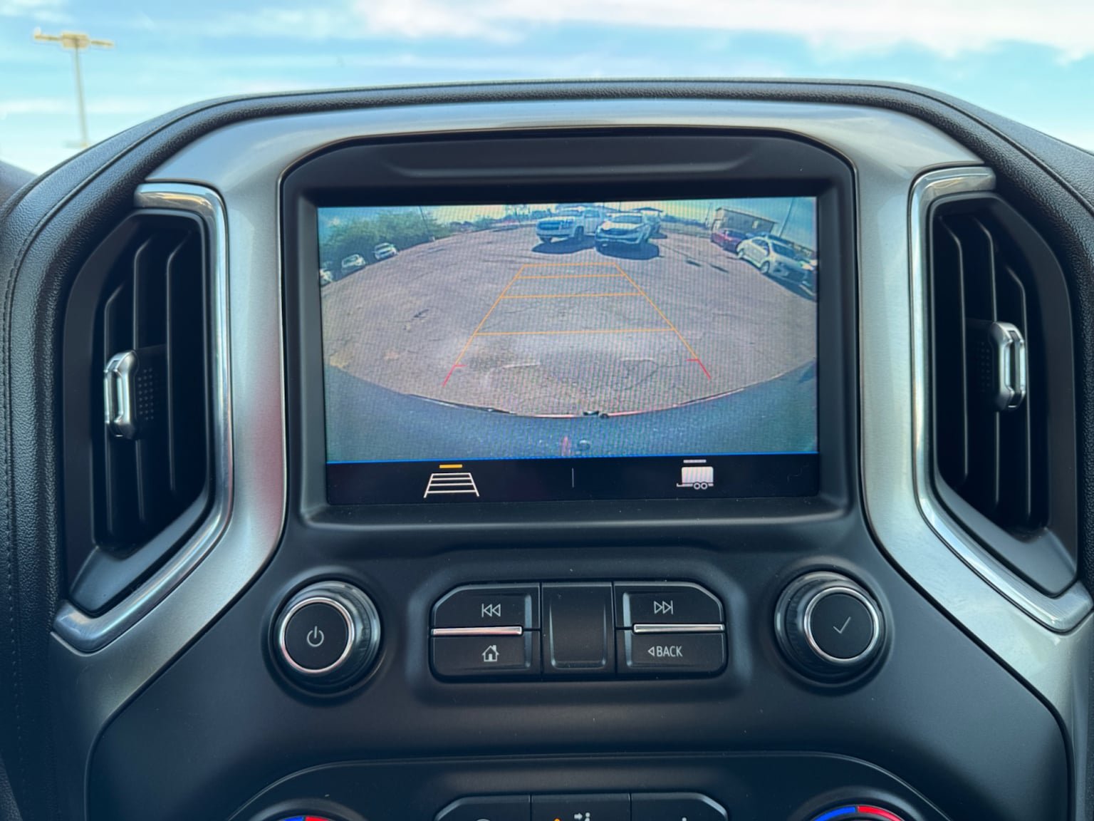 Used 2020 Chevrolet Silverado 1500 LT w/ All-Star Edition RWD image 21