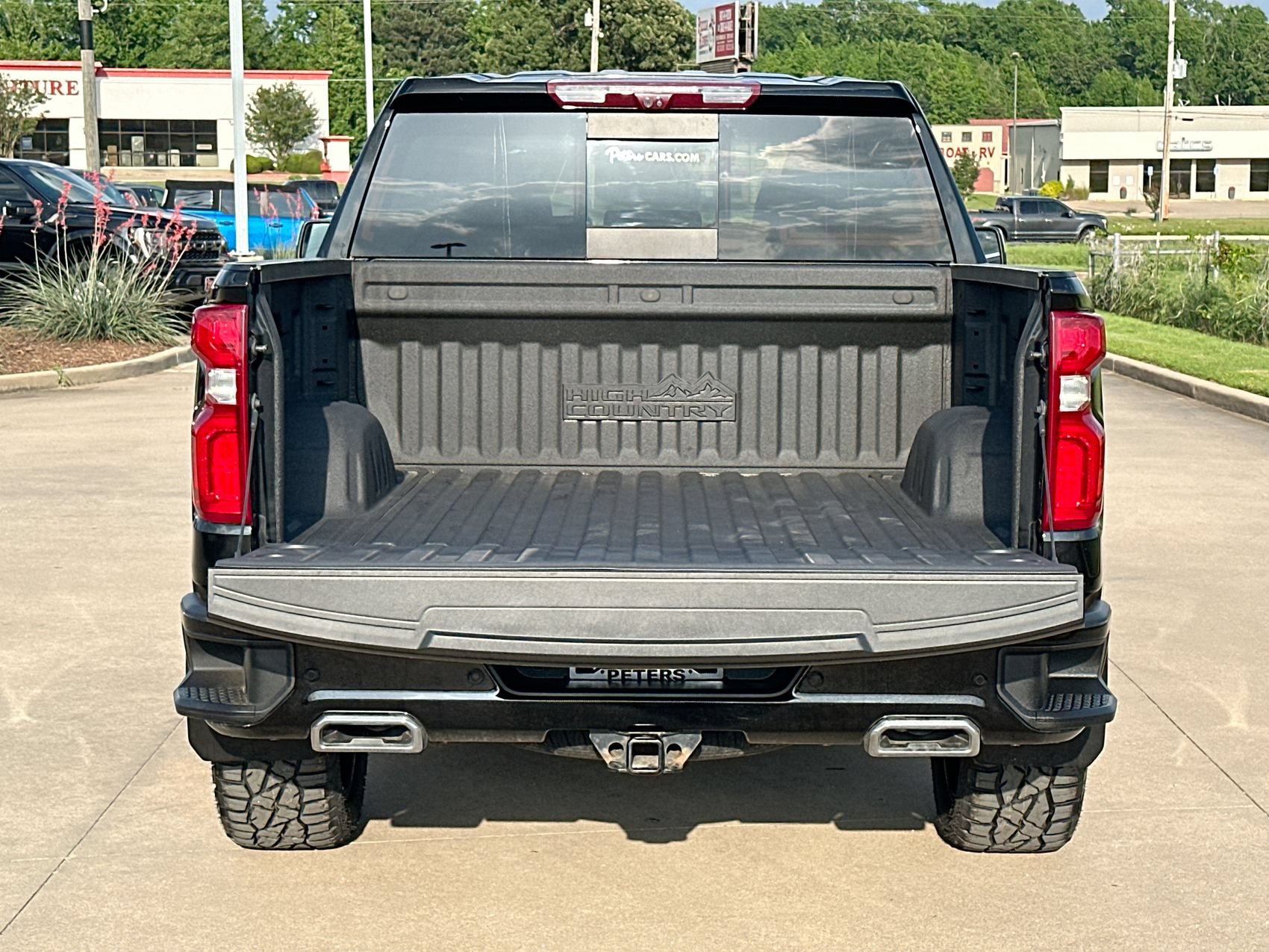 Used 2023 Chevrolet Silverado 1500 High Country w/ Technology Package AWD/4WD image 23