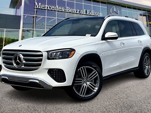 New 2025 Mercedes-Benz GLS 450 4MATIC image 2
