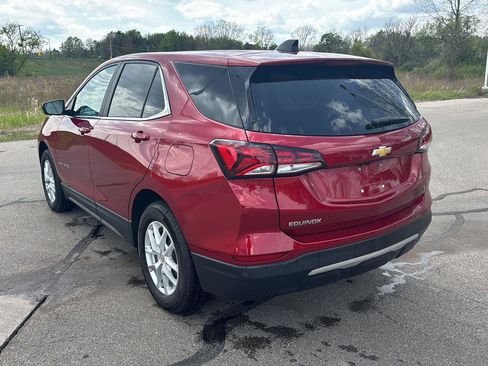 Used 2023 Chevrolet Equinox LT FWD image 3