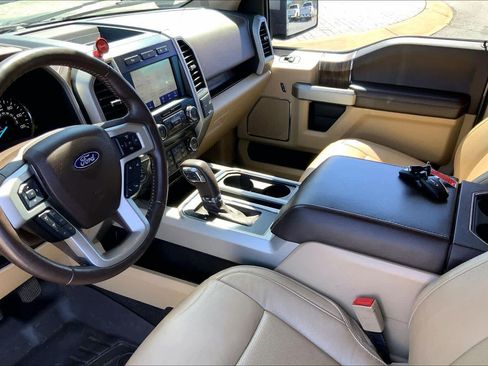 Used 2020 Ford F150 Lariat w/ Trailer Tow Package RWD image 27