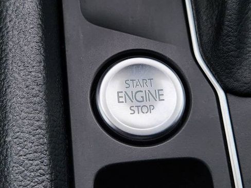 Used 2021 Volkswagen Atlas SEL image 22