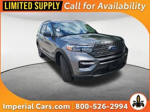 Used 2022 Ford Explorer XLT w/ Equipment Group 202A AWD/4WD image 1
