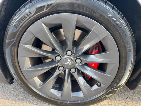 Used 2019 Tesla Model S Performance AWD/4WD image 26