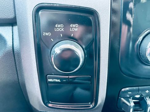 Used 2014 RAM 1500 Express AWD/4WD image 30