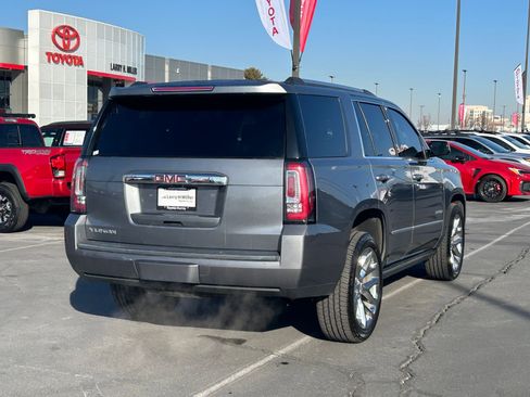 Used 2020 GMC Yukon Denali w/ Denali Premium Package image 5