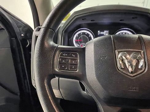 Used 2017 RAM 1500 Express w/ Black Ram 1500 Express Group image 30