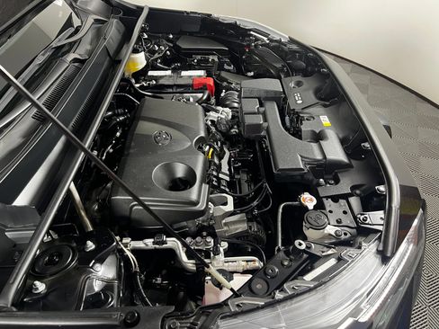 Certified 2025 Toyota RAV4 XLE FWD image 10