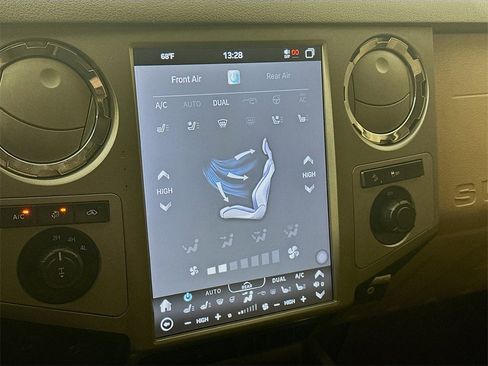 Used 2015 Ford F250 XLT w/ XLT Value Package image 18