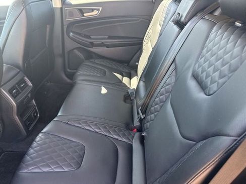 Used 2024 Ford Edge Titanium w/ Equipment Group 301A AWD/4WD image 8