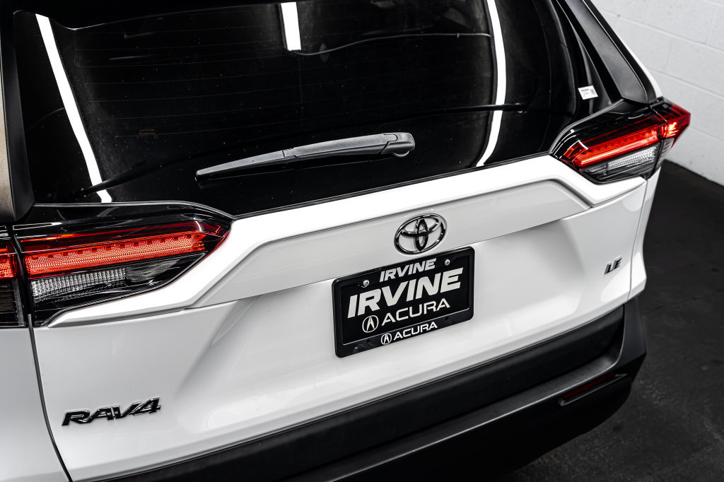 Used 2024 Toyota RAV4 LE FWD image 15