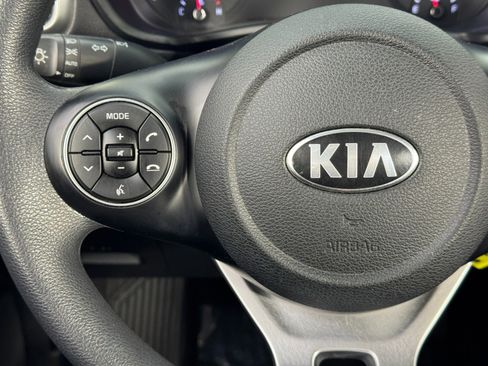 Used 2020 Kia Soul LX image 19