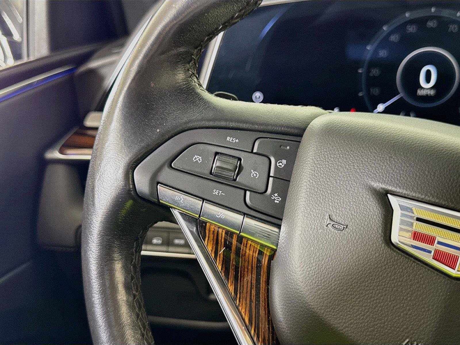 Used 2022 Cadillac Escalade Luxury AWD/4WD image 20