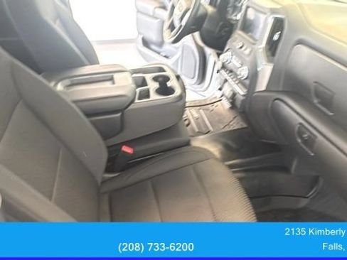 Used 2023 GMC Sierra 1500 Pro w/ Pro Value Package AWD/4WD image 16