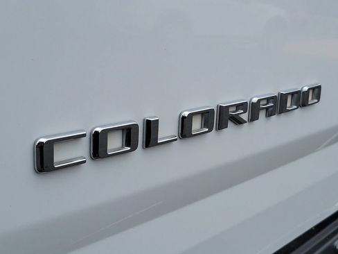 Used 2021 Chevrolet Colorado Z71 AWD/4WD image 27