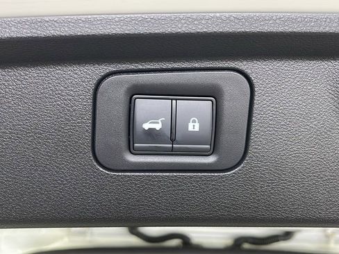 New 2025 INFINITI QX80 Luxe image 33