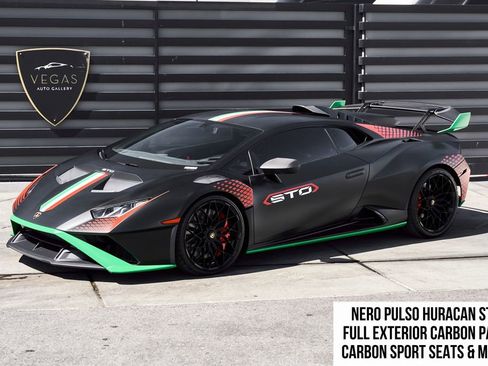 Used 2022 Lamborghini Huracan STO image 1