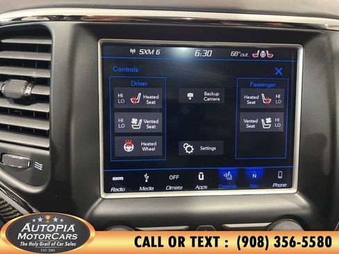 Used 2018 Jeep Grand Cherokee Trackhawk AWD/4WD image 33