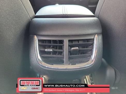 Used 2020 Chevrolet Malibu LT FWD image 12