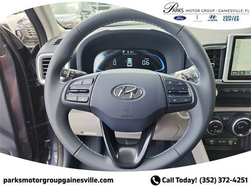 New 2025 Hyundai Venue Limited image 27