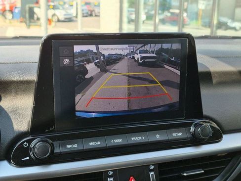 Certified 2023 Kia Forte LXS w/ LXS Technology Package FWD image 18