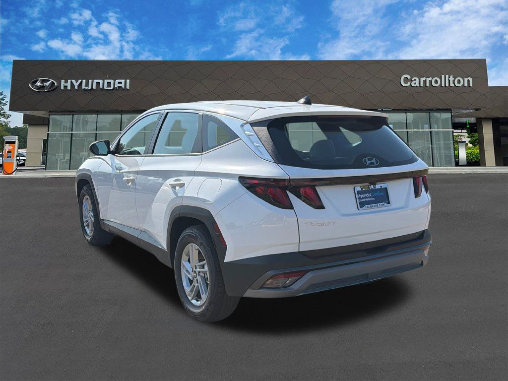 Certified 2026 Hyundai Tucson SE FWD image 7