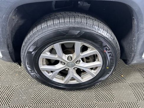 Used 2021 Jeep Grand Cherokee L Limited image 10