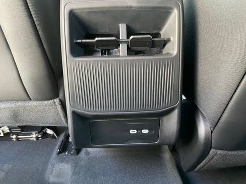 New 2026 Jeep Cherokee Limited AWD/4WD image 13