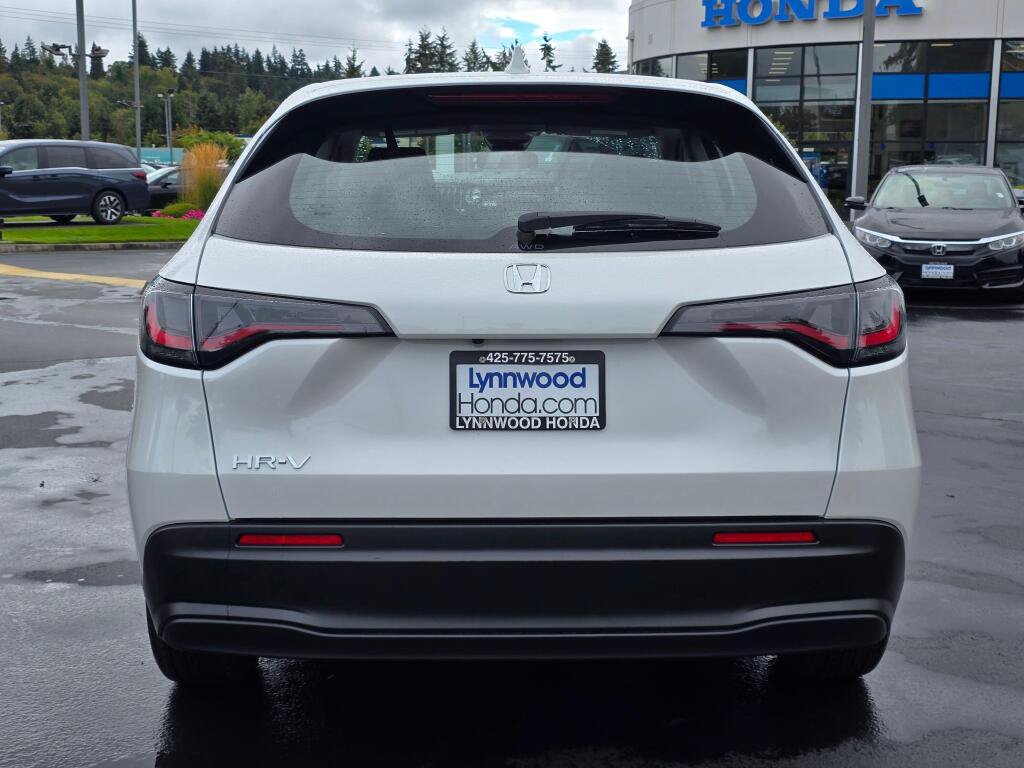 Certified 2025 Honda HR-V LX image 14