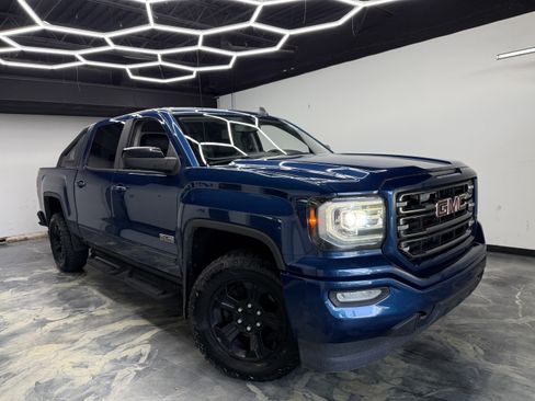 Used 2017 GMC Sierra 1500 SLT w/ All Terrain X Package AWD/4WD image 6