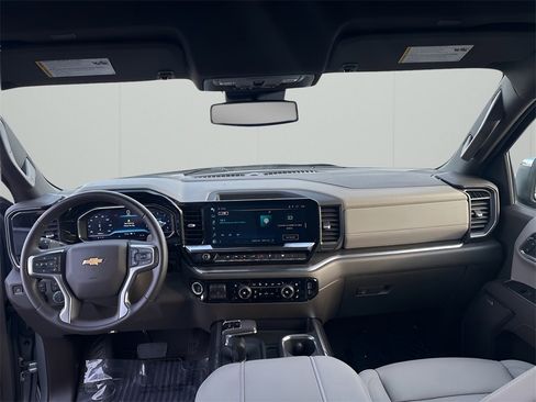 Used 2024 Chevrolet Silverado 1500 LTZ w/ LTZ Convenience Package II image 21