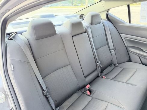 Used 2025 Nissan Altima 2.5 SV FWD image 25