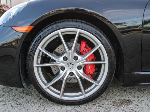 Used 2017 Porsche 718 Boxster S image 11