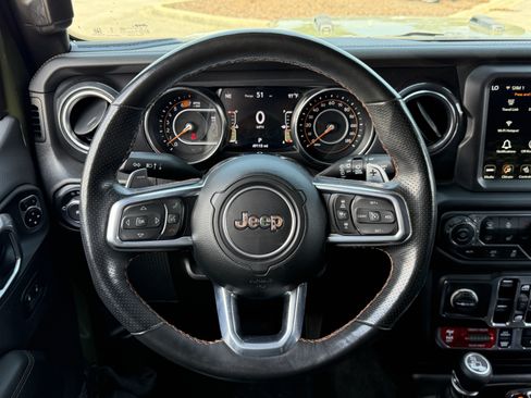 Used 2023 Jeep Wrangler Unlimited Rubicon 392 w/ Xtreme Recon 35" Tire Package AWD/4WD image 17
