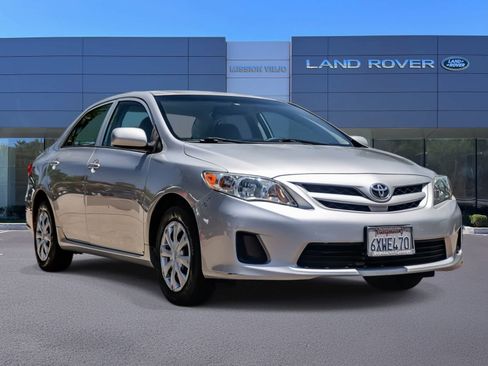 Used 2013 Toyota Corolla L FWD image 3