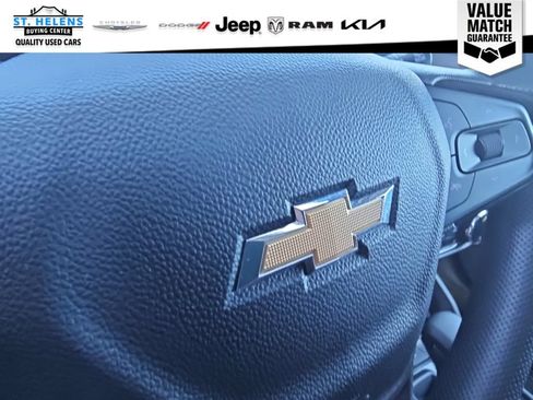 Used 2023 Chevrolet TrailBlazer LT FWD image 17