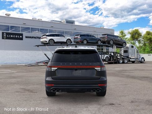 New 2026 Lincoln Aviator AWD image 5