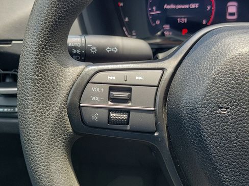 Certified 2025 Honda Accord SE image 25