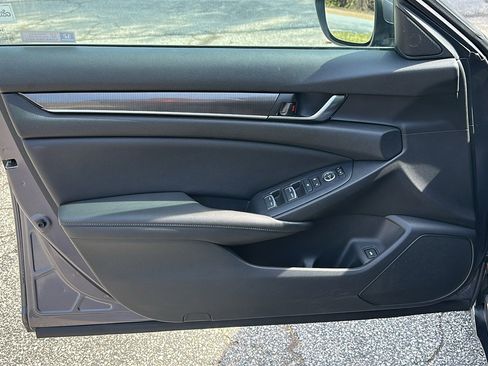 Used 2019 Honda Accord Sport image 14
