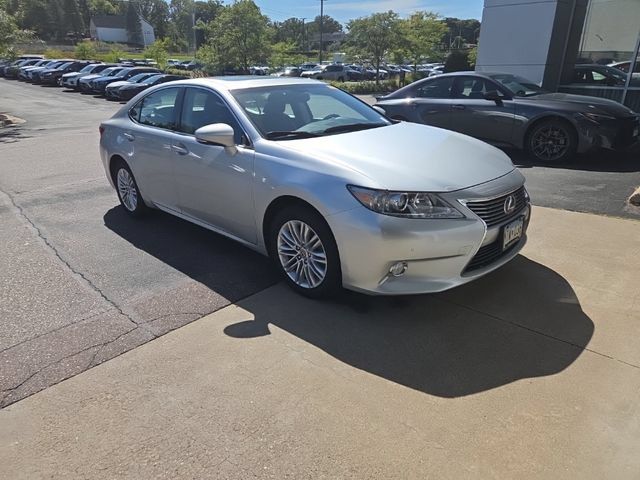 Used 2013 Lexus ES 350 w/ Luxury Pkg FWD image 28