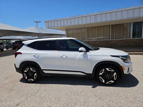 Used 2024 Kia Seltos SX w/ SX Sunroof Package AWD/4WD image 9