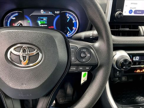 Used 2025 Toyota RAV4 LE AWD/4WD image 23