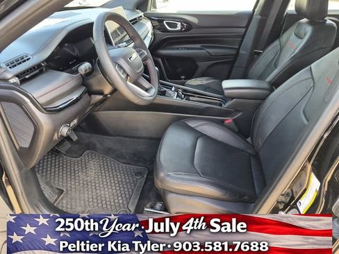Used 2025 Jeep Compass Trailhawk w/ Trailhawk Elite Group AWD/4WD image 20